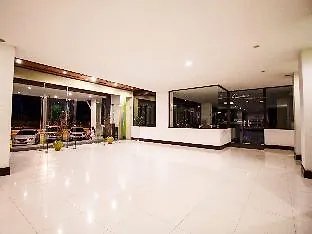 B2 Premier Hotel And Resort Chiang Mai